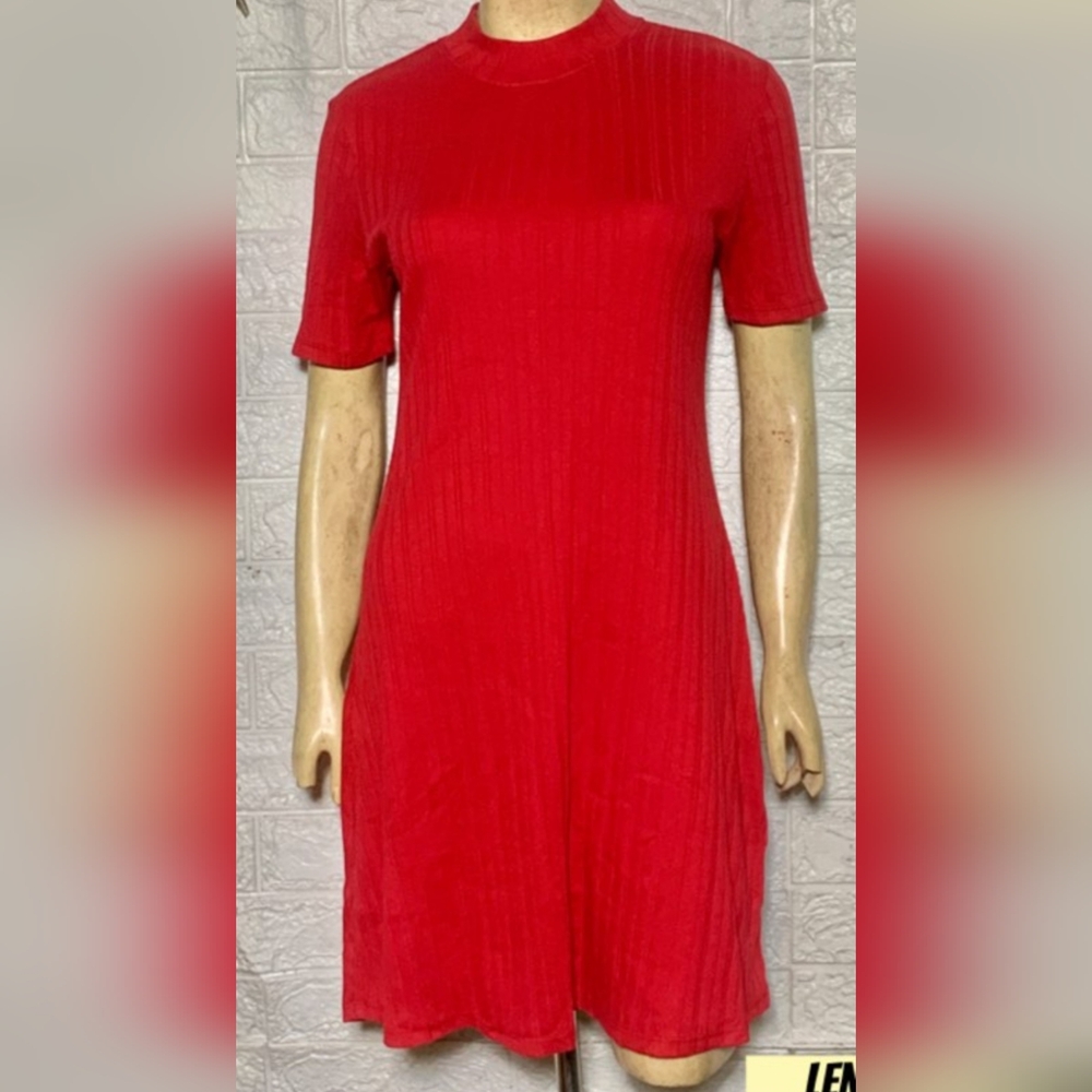 🪼EUC  100% COTTON RED RIBBED SHORT SLEEVED MINI DRESS - SIZE LARGE